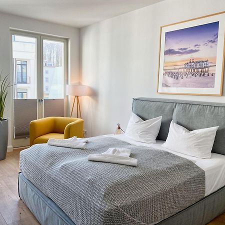 Pool Und Sauna Mit Meerblick, Direkt An Der Seebruecke - First Sellin Fewo 3 8 Buitenkant foto