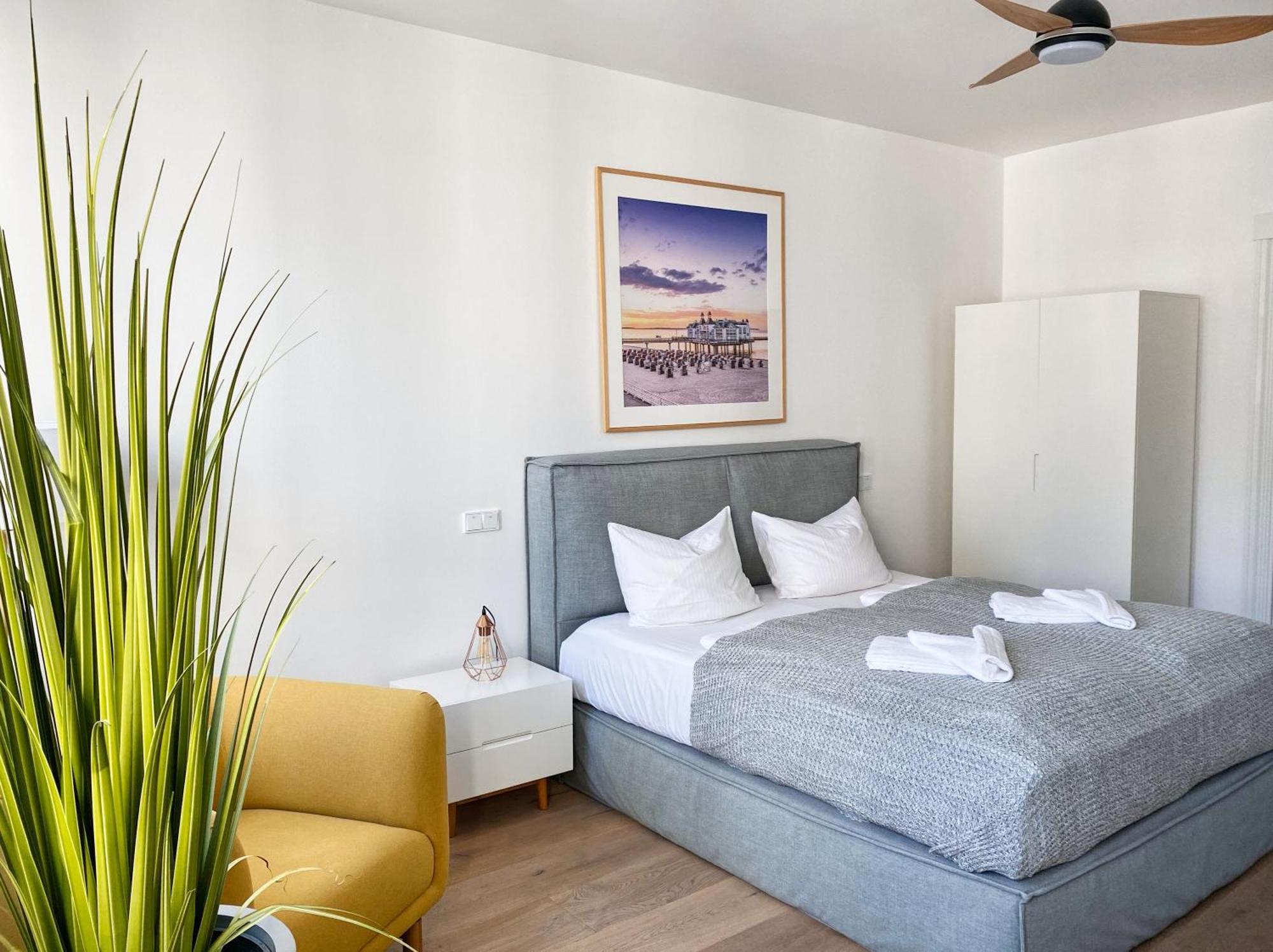 Pool Und Sauna Mit Meerblick, Direkt An Der Seebruecke - First Sellin Fewo 3 8 Buitenkant foto