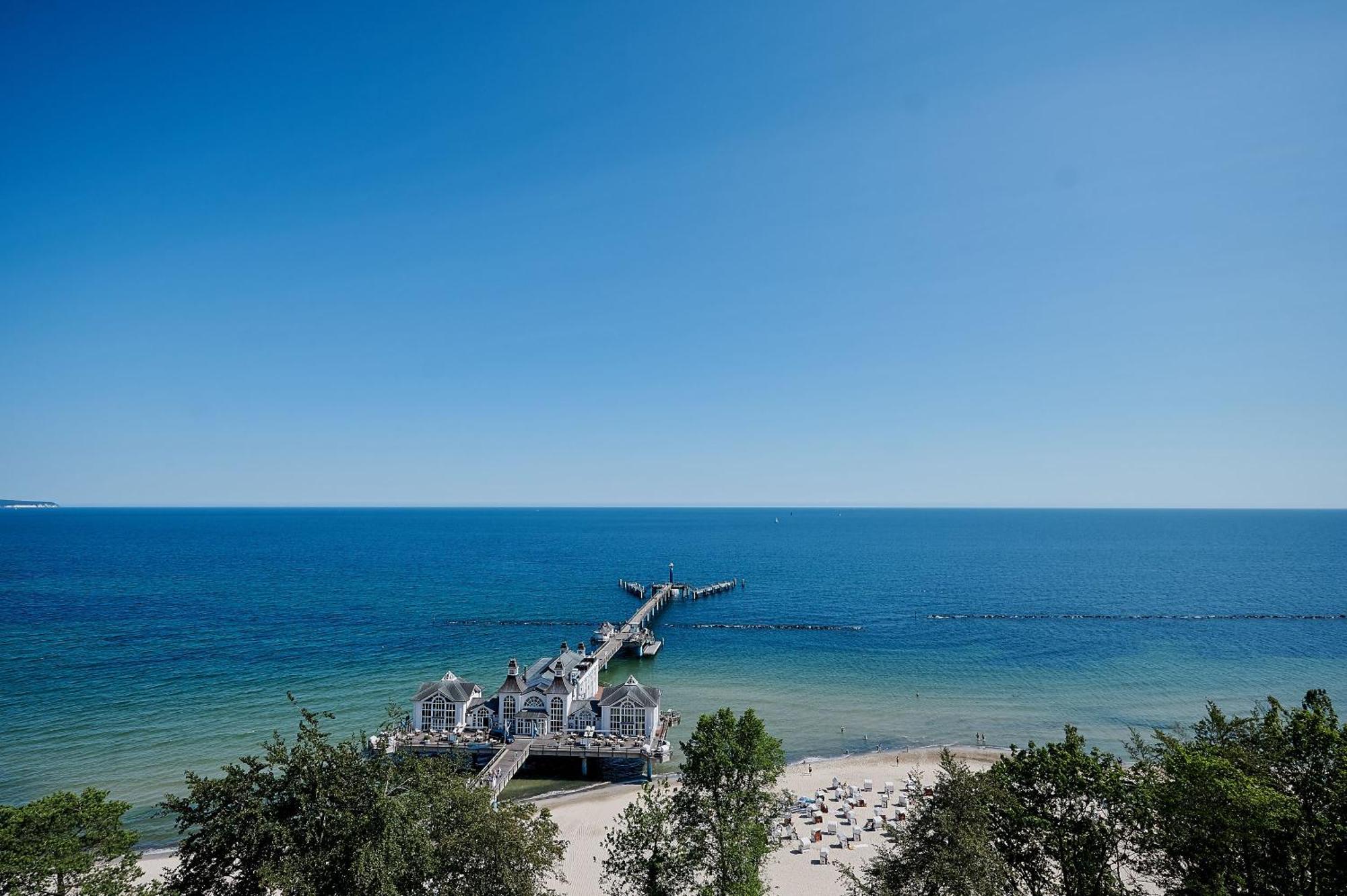 Pool Und Sauna Mit Meerblick, Direkt An Der Seebruecke - First Sellin Fewo 3 8 Buitenkant foto
