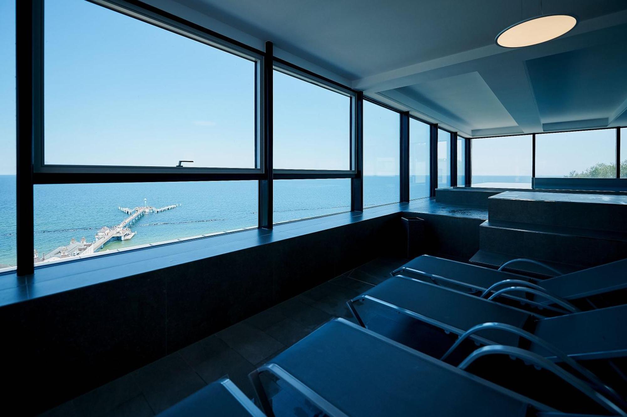 Pool Und Sauna Mit Meerblick, Direkt An Der Seebruecke - First Sellin Fewo 3 8 Buitenkant foto